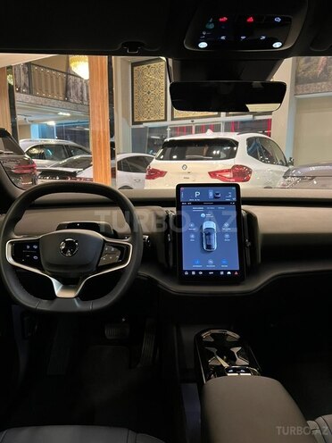 Volvo EX30-8