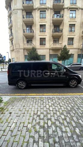 Mercedes Viano-3
