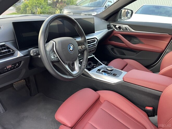 BMW i4-11