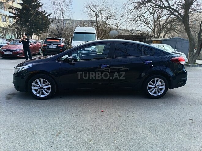 Kia Cerato-10