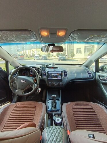 Kia Cerato-12