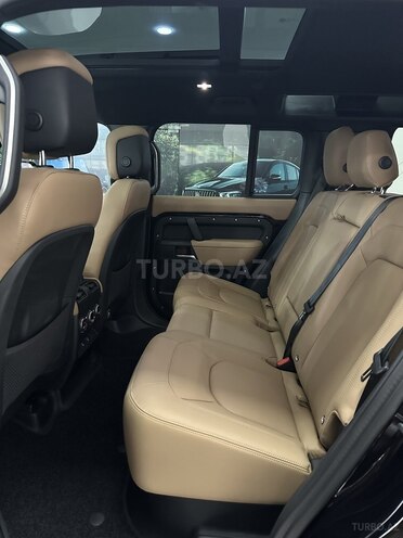 Land Rover Defender-12