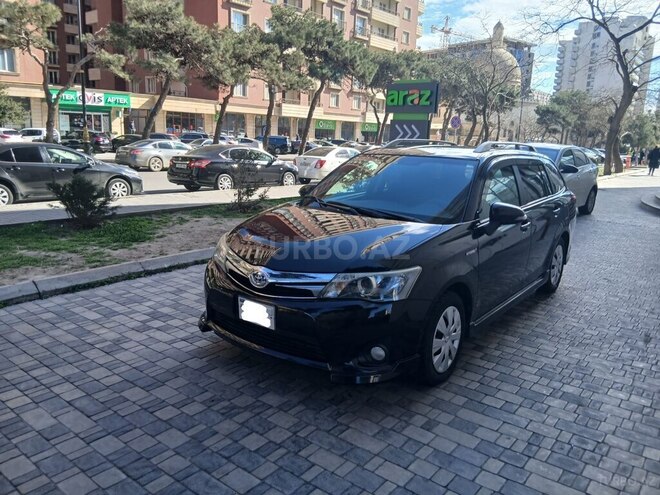 Toyota Corolla Fielder-3
