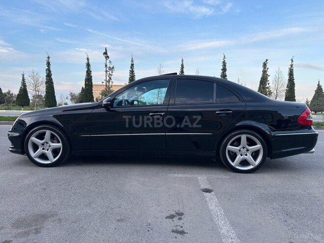 Mercedes E 350-11