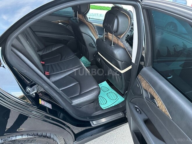 Mercedes E 350-13