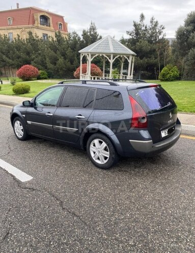 Renault Megane-2