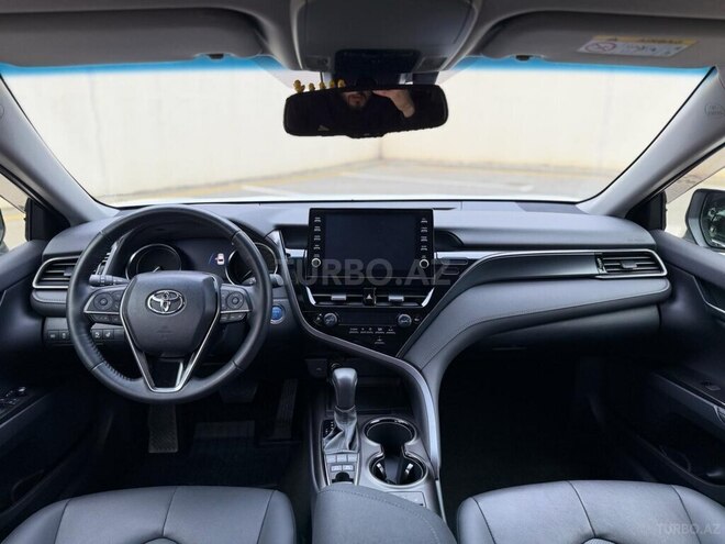 Toyota Camry-3
