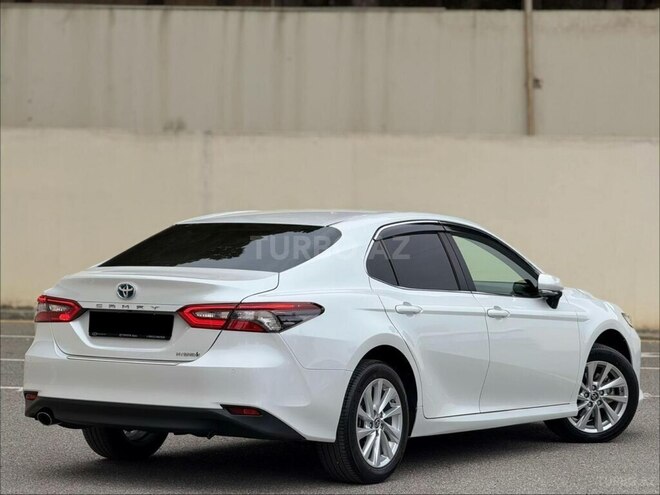 Toyota Camry-4