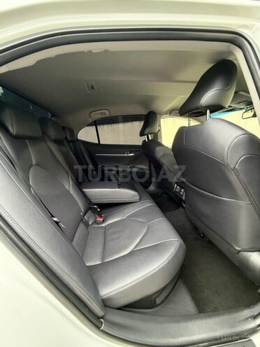 Toyota Camry-6