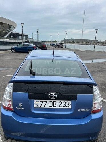 Toyota Prius-3