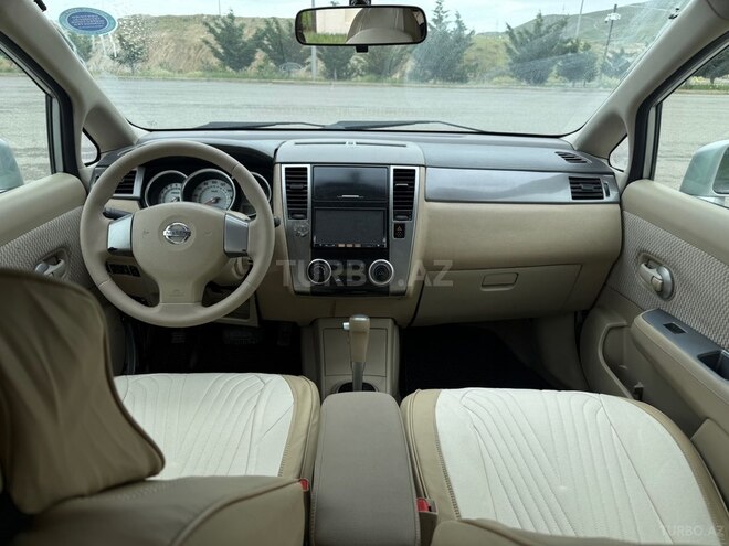 Nissan Tiida-8