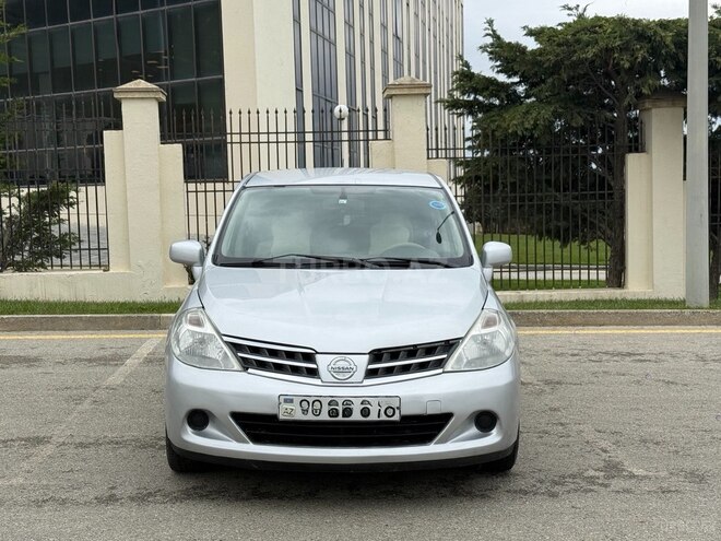 Nissan Tiida-2