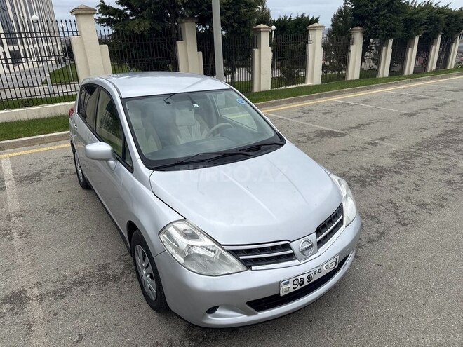 Nissan Tiida-6