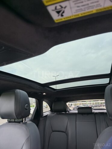 Jaguar F-Pace-11
