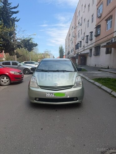 Toyota Prius-1