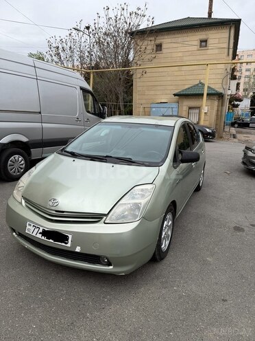 Toyota Prius-18