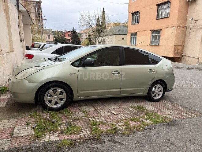 Toyota Prius-19