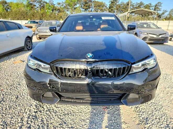 BMW 330-1