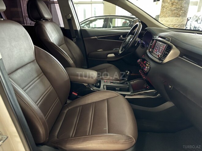 Kia Sorento-21