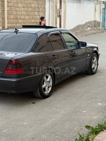 Mercedes C 180-4