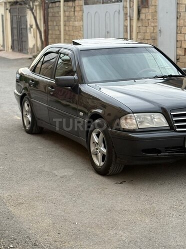 Mercedes C 180-3