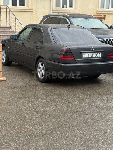 Mercedes C 180-6