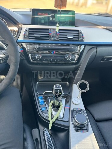 BMW 320d-19