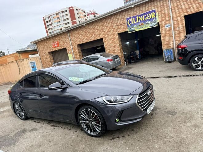 Hyundai Avante-7