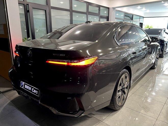 BMW i7 2023, 34,000 km - 0.0 л - Bakı