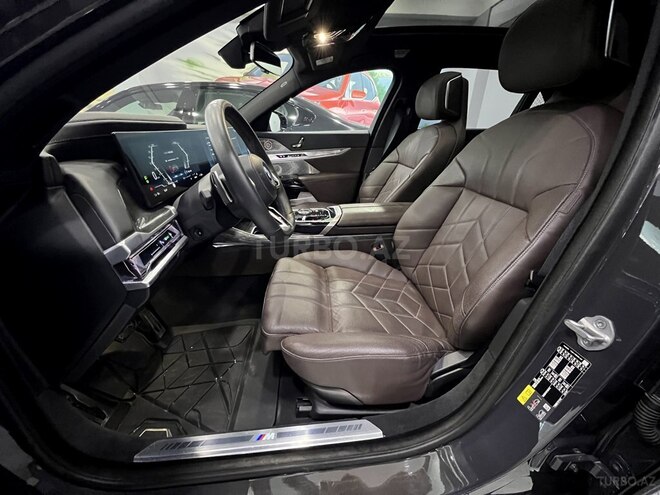 BMW i7 2023, 34,000 km - 0.0 л - Bakı
