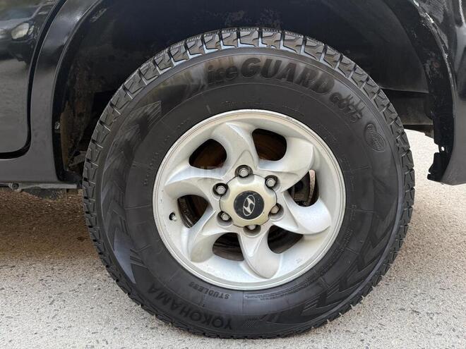 Hyundai Terracan-8