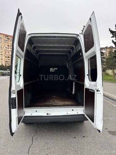 Ford Transit-7