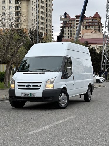 Ford Transit-1