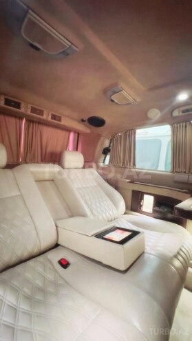 Mercedes Viano-12