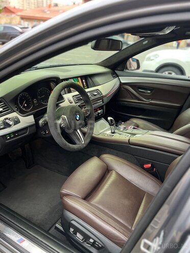 BMW 520d-12