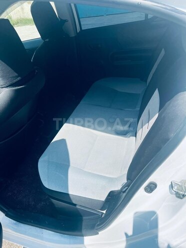 Toyota Aqua-7
