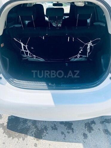 Toyota Aqua-8