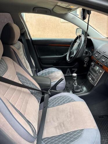 Toyota Avensis-5