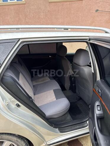 Toyota Avensis-9
