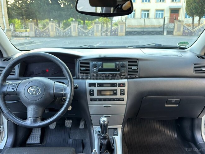 Toyota Corolla-6