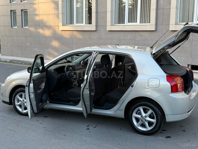 Toyota Corolla-4