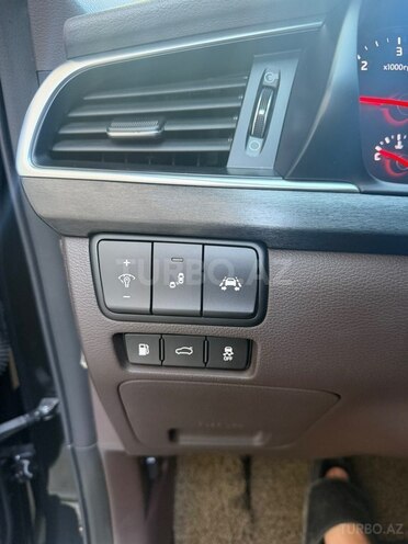 Kia K7-11