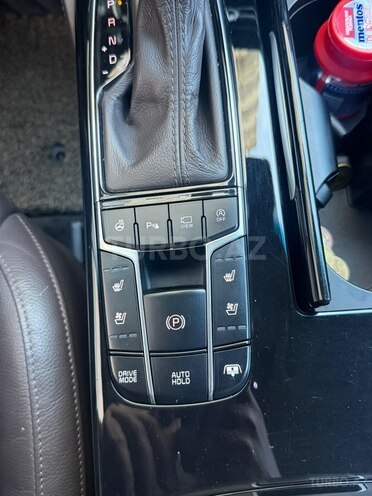 Kia K7-10