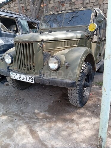 GAZ 69-2
