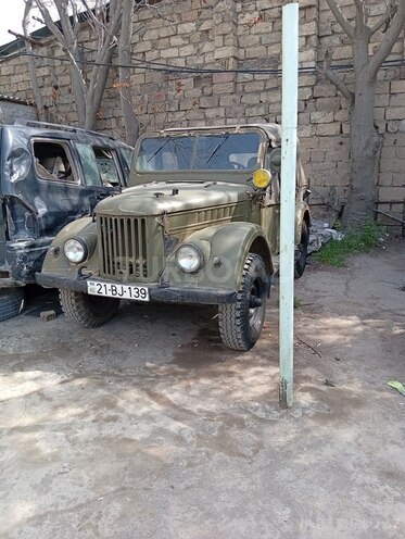 GAZ 69-4