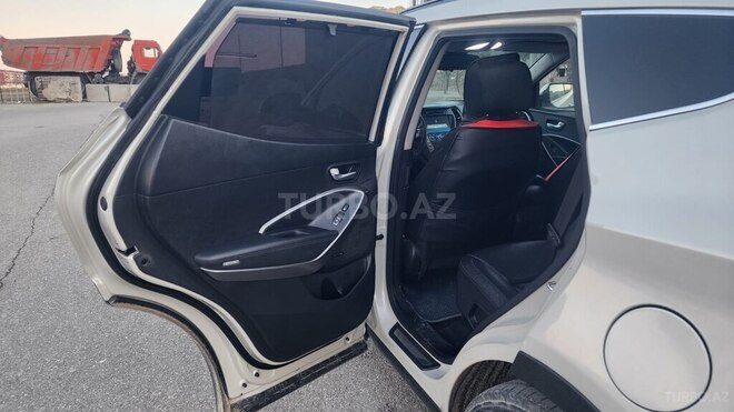 Hyundai Santa Fe-6