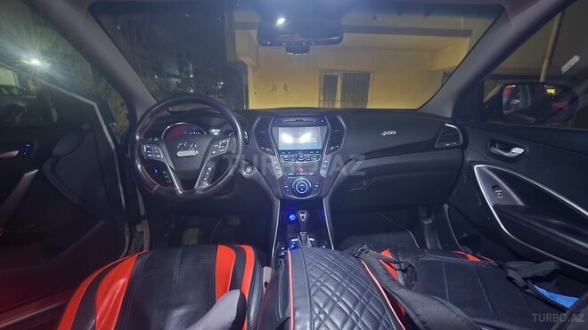 Hyundai Santa Fe-10
