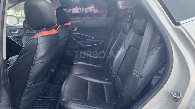 Hyundai Santa Fe-17
