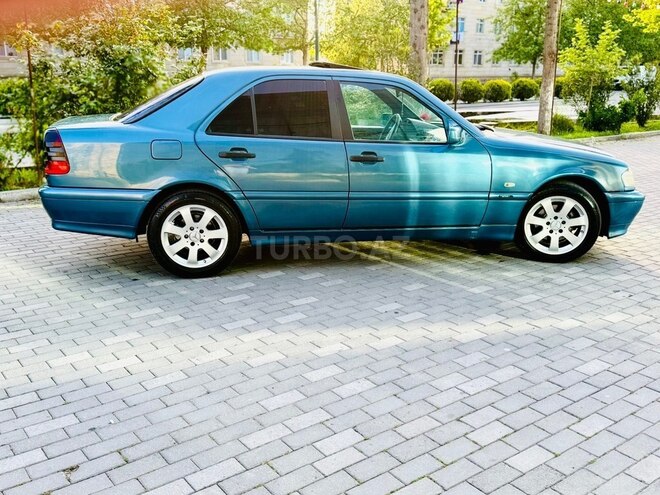 Mercedes C 220 1999, 705,057 km - 2.2 l - İmişli