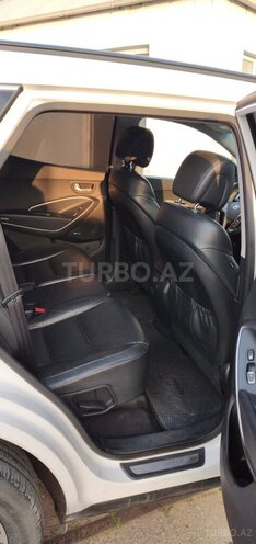 Hyundai Santa Fe-8